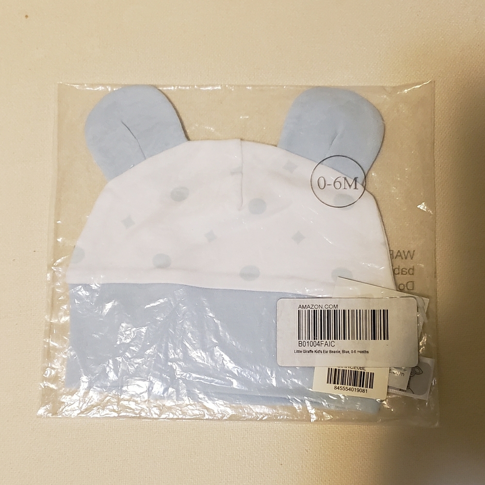 NWT Little Giraffe boys Hat